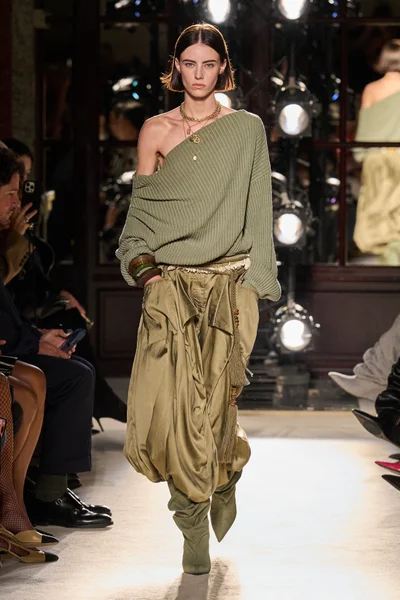 Look 1